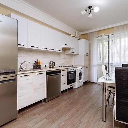 Apartament Confortabil In Centrul Orasului! Кишинів Екстер'єр фото